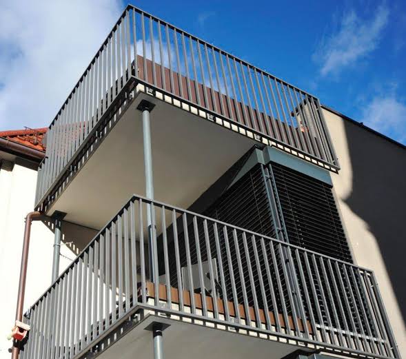Balcon et garde-corps inox